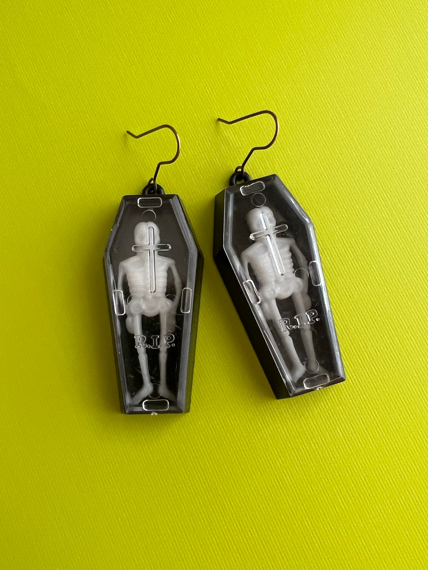 Coffin Earrings / Spooky / Halloween / Fall / Witchy / Babe
